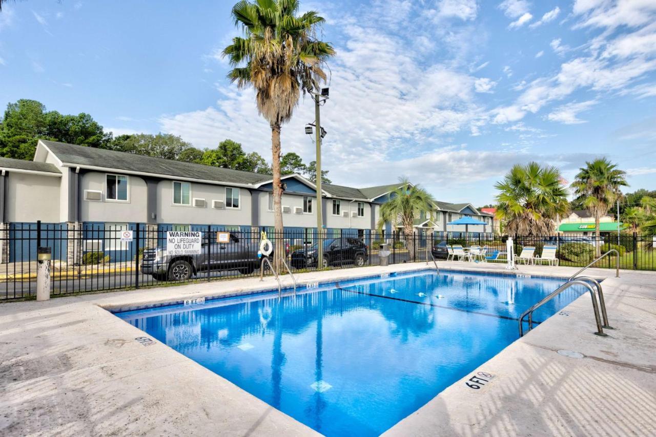 Hotel Days By Wyndham Savannah Gateway I-95 2*