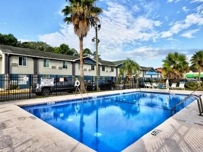 Days By Wyndham Savannah Gateway I-95