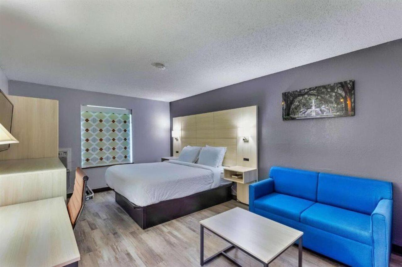 Days By Wyndham Savannah Gateway I-95 Georgetown