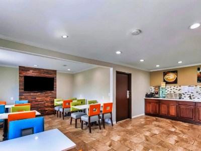 Hotel Days By Wyndham Savannah Gateway I-95 Georgetown